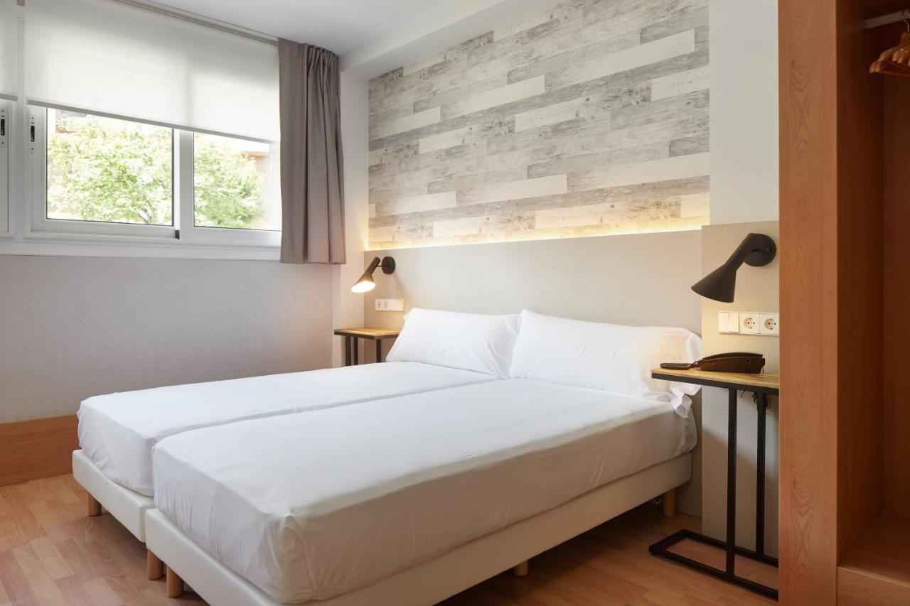 Hotel Berri Versalles Renteria Bagian luar foto