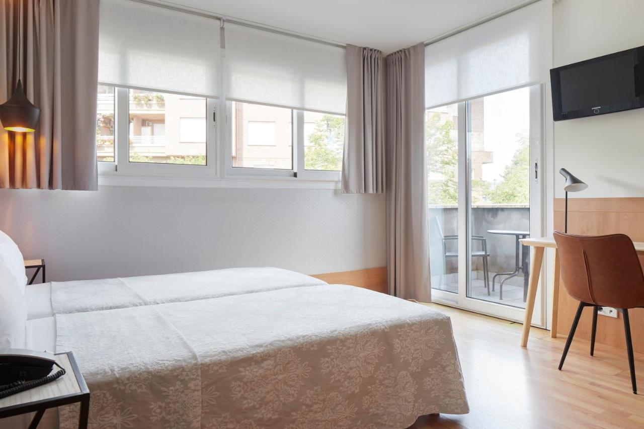 Hotel Berri Versalles Renteria Bagian luar foto