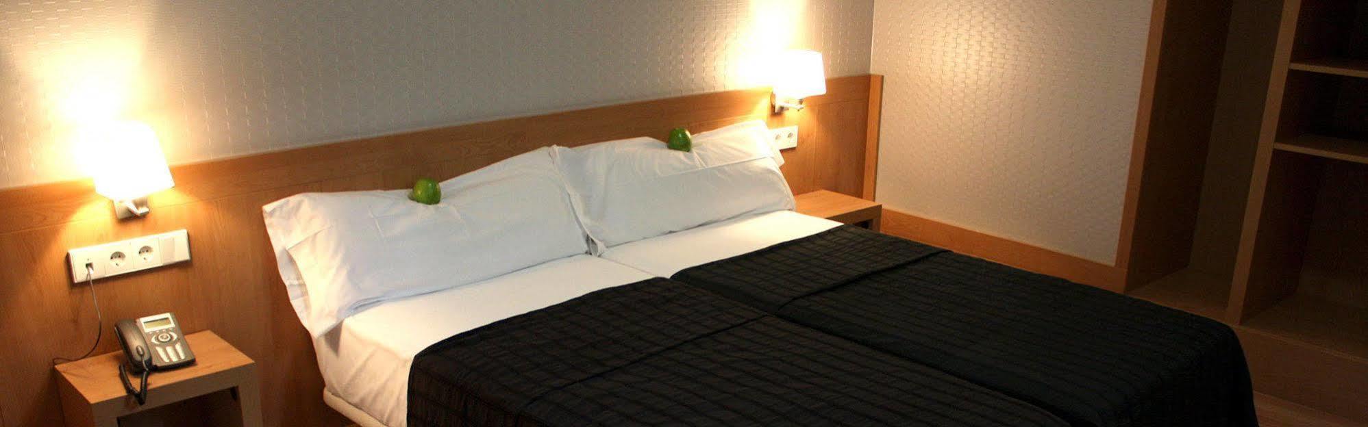 Hotel Berri Versalles Renteria Bagian luar foto